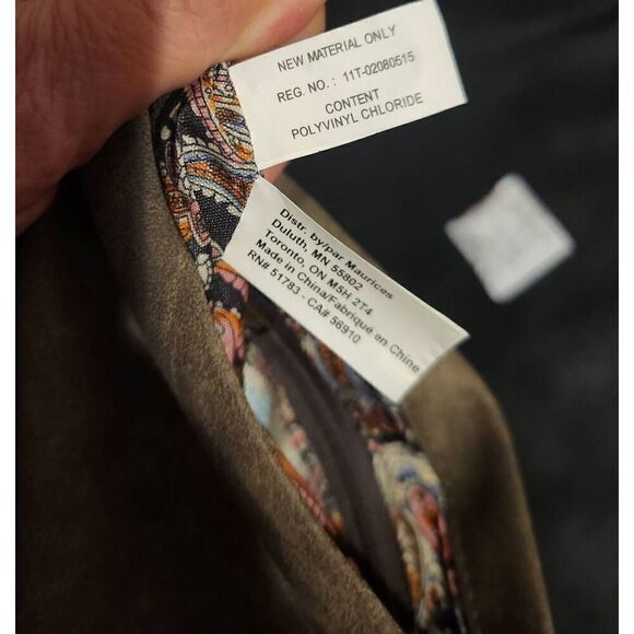 💕NWOT Maurices clutch/wristlet with magnetic closure flap. Measures approx 7.5 - Picture 6 of 6